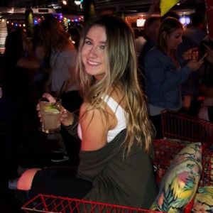 Meet your Posher, Alexandra